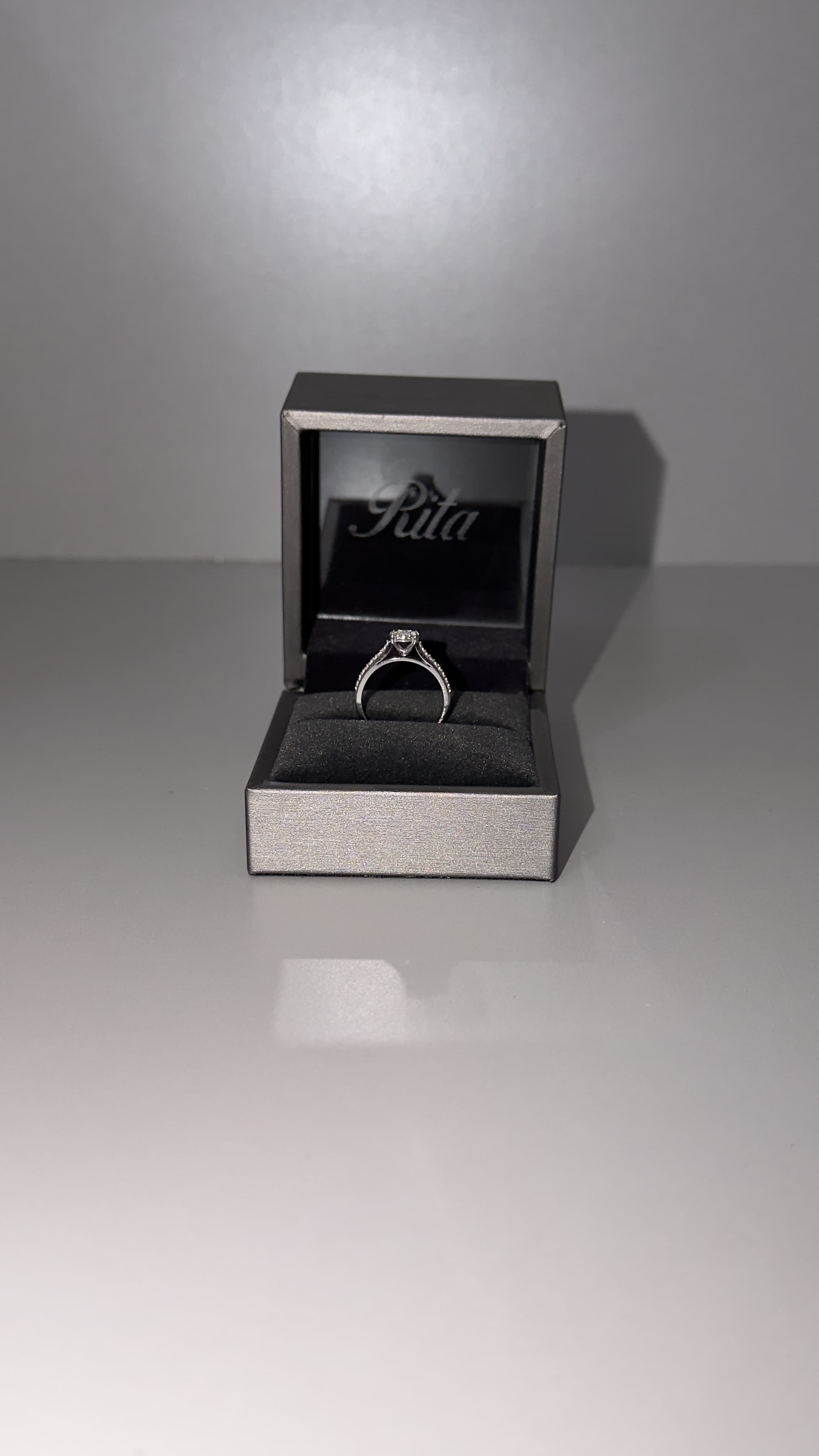 Diamond ring