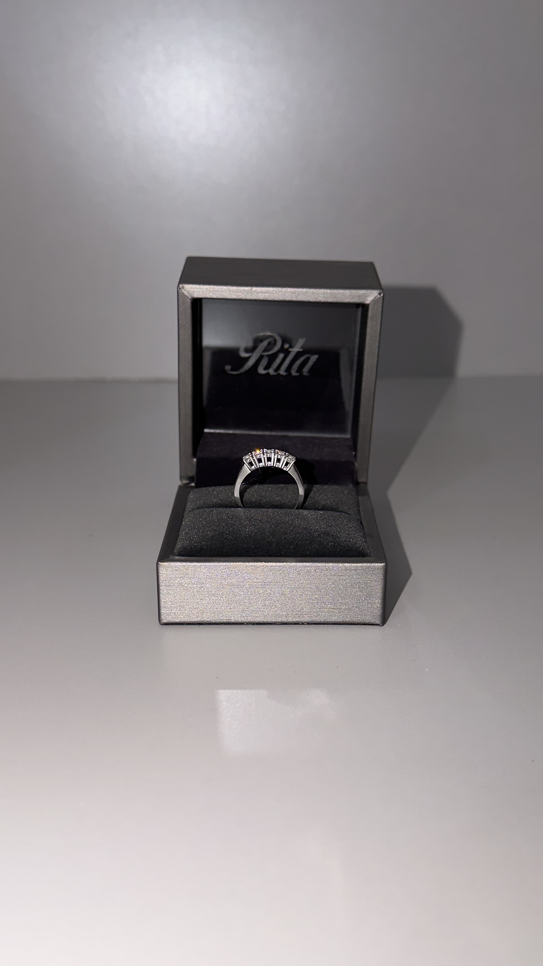 Diamond ring